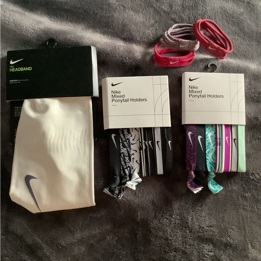 A girls dream for hair and workouts Nike NWT